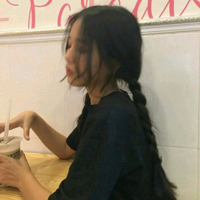 时尚美女背影图片微信头像(优选22张)