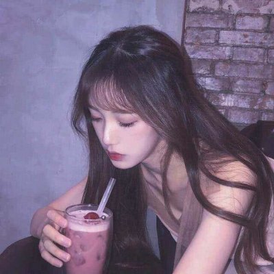 紫色系霸气女头像图片(精选24张)