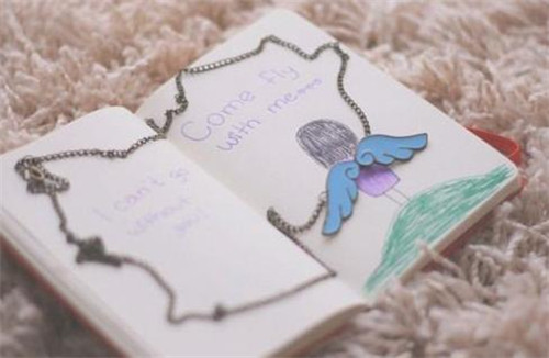 看哭了的伤感爱情说说长一点的