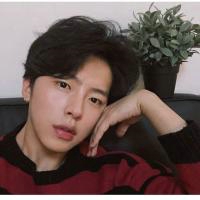 时尚男生耍酷头像