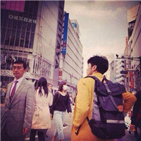 有魅力的背影男生头像