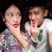 深爱情侣头像一对两张