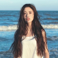 女生头像简约清新