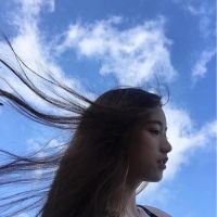 女生头像简约清新