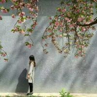 一男一女分开的情侣头像