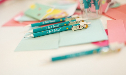 在家宅了一天的说说 在家窝一天的心情说说