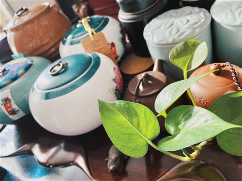 关于茶叶适合发朋友圈的句子 喝茶时发朋友圈的句子