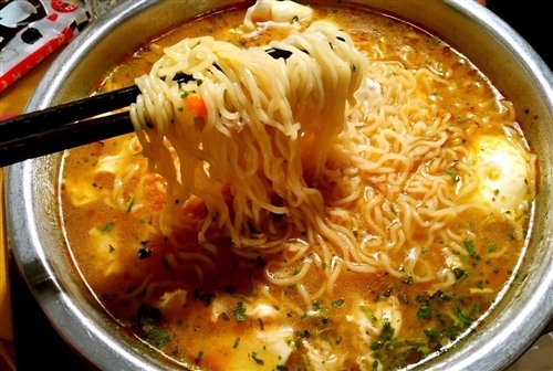 吃泡面有趣的文案句子