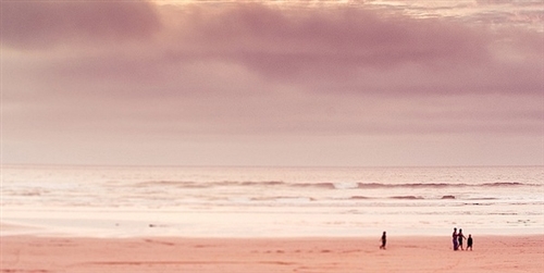 谁不想做个小女人,奈何现实让你活成了女汉子句子(47句)