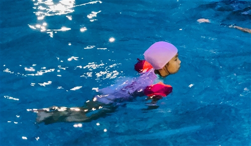 游泳发朋友圈吸引人的句子(精选53句)