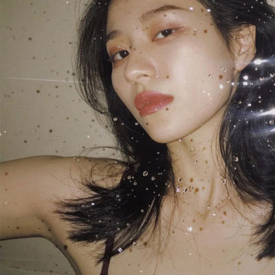 看不出来的情侣头像单人一人一张(精选12张)