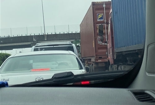 塞车发朋友圈怎么说(50句)