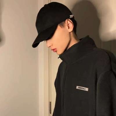 最能吸引单身女人的男头像(精选11张)