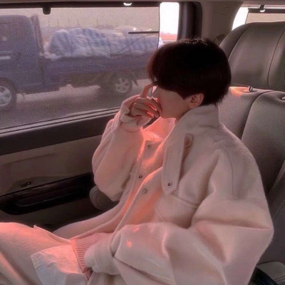 最能吸引单身女人的男头像(精选11张)