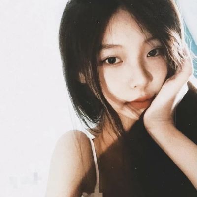 又A又飒的女生头像(精选10张)