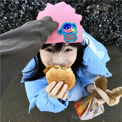 超有氛围感的女生头像蓝色系