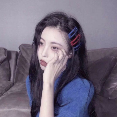 超有氛围感的女生头像蓝色系