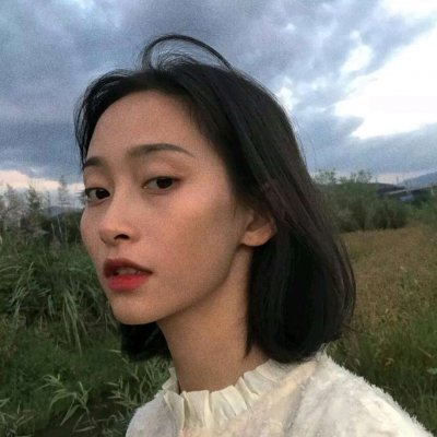 短发女人最适合的微信头像(精选12张)