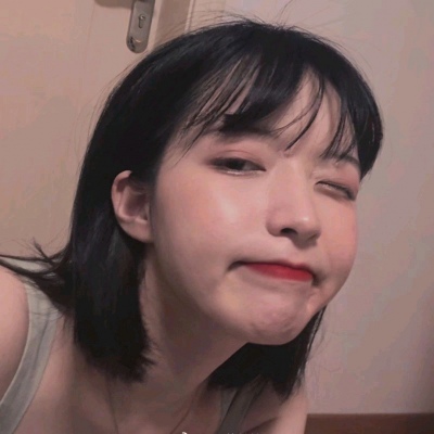 短发女人最适合的微信头像(精选12张)