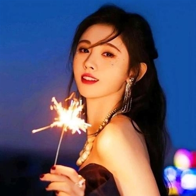 2023年最火头像图片女(精选12张)
