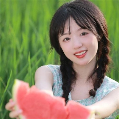 2023年最火头像图片女(精选12张)