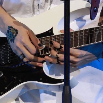 男生不露脸的头像 男生优质真人头像