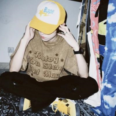 男生不露脸的头像 男生优质真人头像