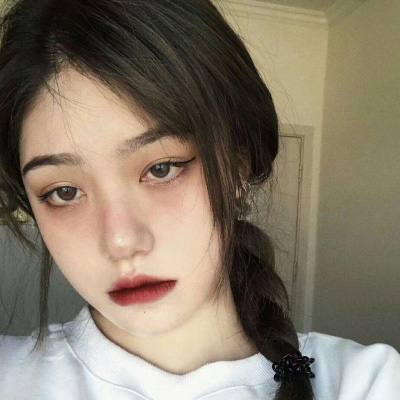 痛哭崩溃头像女(16张)