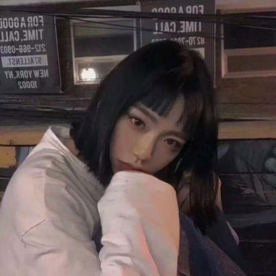 女生哭的流泪的头像(精选13张)