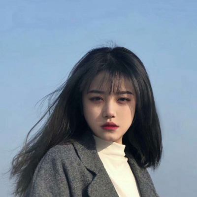 女生哭的流泪的头像(精选13张)