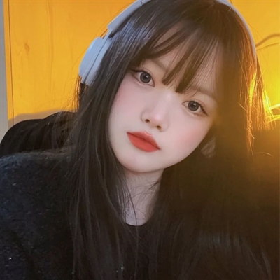 又酷又可爱的女生头像(精选16张)