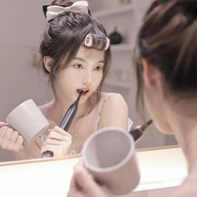 女生头像唯美有气质(精选30张)