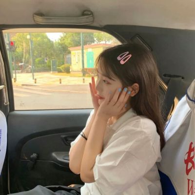 女生头像唯美有气质(精选30张)