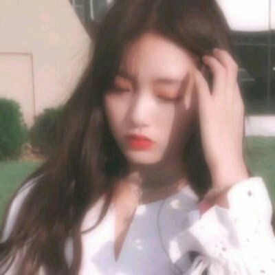 女生头像唯美有气质(精选30张)