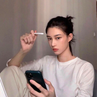 2023最火女生头像免费(精选25张)