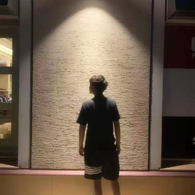 2023最火背影情侣头像(精选16张)