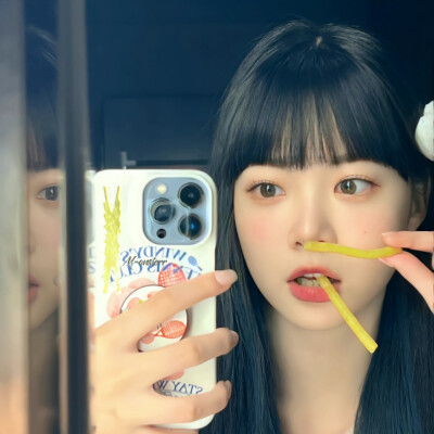 2023女性最火微信头像(精选24张)