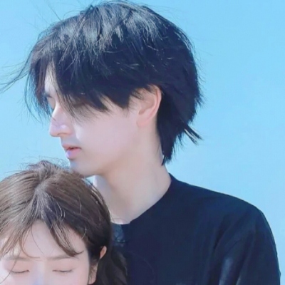 专属2023情侣最火头像(38张)