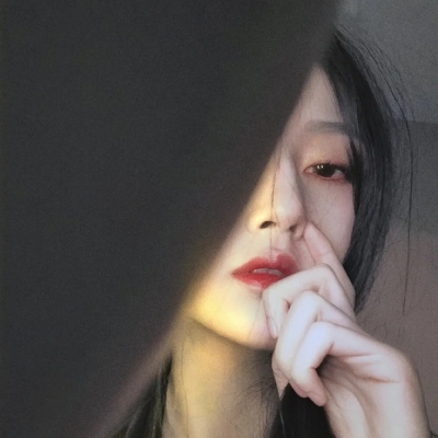 独特头像图片女(精选28张)