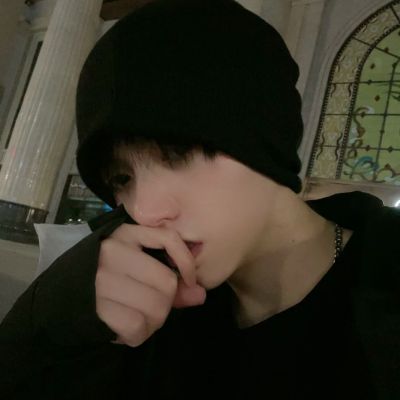 2023最帅的男人头像(24张)