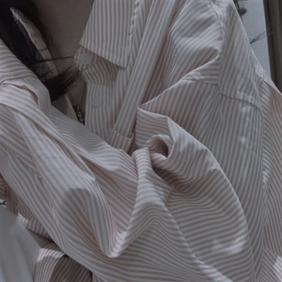 满眼都是遗憾的头像女(24张)