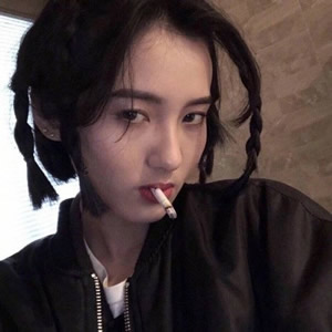 高清好看的霸气女头像社会冷酷图片(24张)