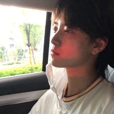 成熟女人喜欢的男人微信头像(21张)