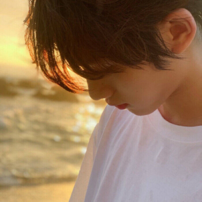 成熟女人喜欢的男人微信头像(21张)