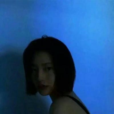 高清好看的女生头像高冷蓝色系图片(24张)