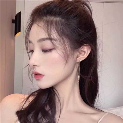 既惊艳又耐看的头像(精选20张)