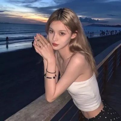 网红图片女生头像(精选18张)