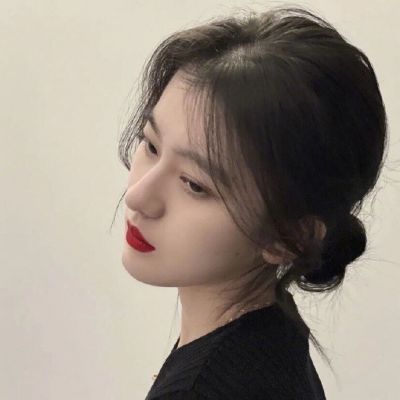 网红图片女生头像(精选18张)