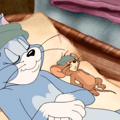 2023一左一右微信情侣头像图片(精选24张)