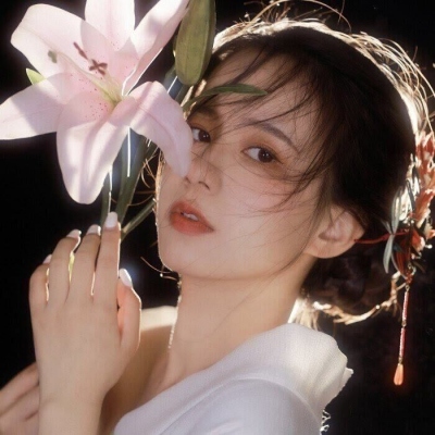 超美的女生头像图片(精选36张)